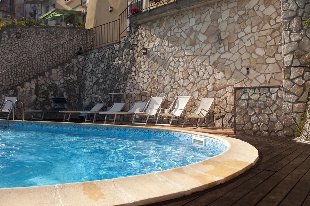 Residence Zelzar Vietri Стая снимка
